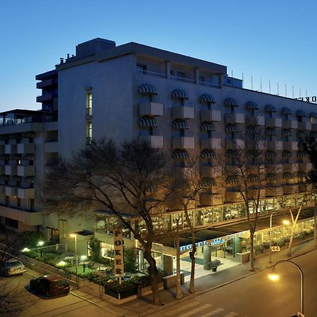 Hotel Poker Ричоне Екстериор снимка